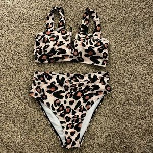 High waist bikini, leopard print, size Large, NWOT